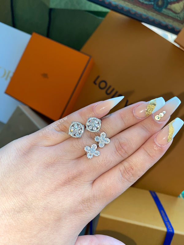 Clover Studs