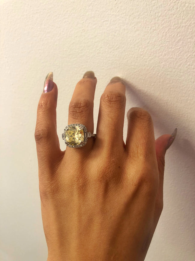 Jenner Ring